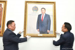 УИХ-ын дарга асан М.Энхболдын хөрөг зургийг байрлуулжээ