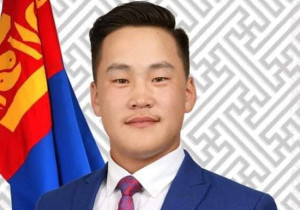 ИТХ-ын төлөөлөгч Г.Гантулга: Намайг яагаад 19 настай жаахан хүүхэд гээд байгаа юм бэ. Би хуулиар олгогдсон эрхээ эдэлж буй иргэн хүн 
