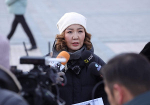 Сэтгүүлч Н.Өнөрцэцэг: Нүүрсний сонсголд хамгийн түрүүнд ҮАБЗ-ийн гишүүд байсан Х.Баттулга, У.Хүрэлсүх, Г.Занданшатар нар дуудагдах ёстой