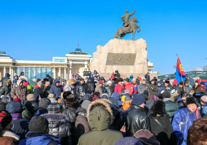 Саяны жагсаалд приустэй хүн болгон дуртай байв