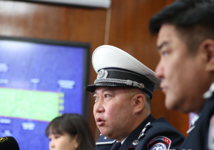 Бямба гарагт Баруун дөрвөн замаас Зүүн дөрвөн зам хүртэл автомашины хөдөлгөөнийг хязгаарлаж, цахилгаан скүүтэр, суррон, мопед оруулахгүй