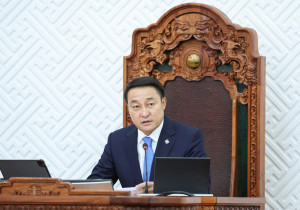 УИХ-н дарга Д.Амарбаясгалан: Хэлээгүйг хэлсэн болгож, хийгээгүйг хийсэн болгож, бодоогүйг бодсон болгож, намын дотоод эв нэгдэл алдагдуулах гэсэн гуравдагч, дөрөвдөгч этгээдүүд ажлаа зогсооно уу