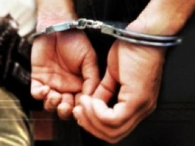 Борлуулагч залууг дэлгүүрийн эзэн П гэгч хөнөөснөө хүлээлээ