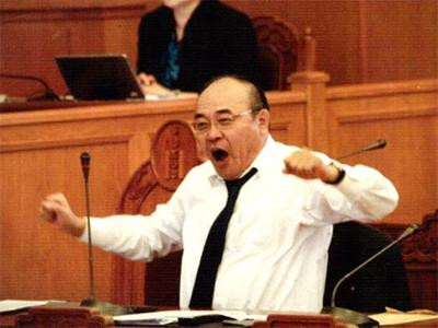 Гишүүд дахиж кноп андуурахгүй