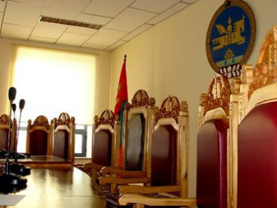 Үндсэн хуулийн цэц уралдаан зарлажээ