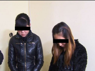 Өндөр настан И-г дээрэмдсэн охидыг илрүүлжээ