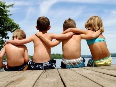 Таны жинхэнэ болон хуурамч найзуудын ялгаа