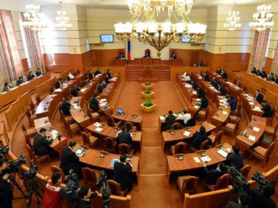 Тамхины хяналтын хуулийн тухай хэлэлцэнэ