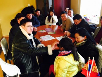 “Титэм” клубээс “Цагаан даваа”-ныханд бэлэг тараав