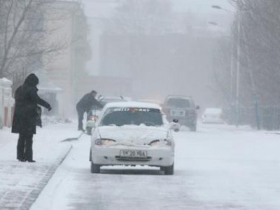 Ихэнх нутгаар цас орж, нутгийн хойд хэсгээр хүйтний эрч чангарна