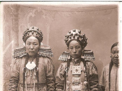 ХХ зууны эхэн үеийн Монгол ийм л байж