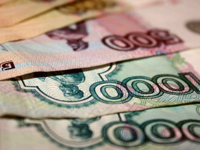 Хуурамч рубль солиулах гэж байгаад баригдав