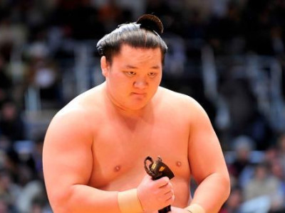 69 дэх их аварга Хакүхо сүмогийн дээд амжилт тогтоов