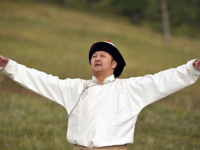 Лхагва гарагт жүжигчин Т.Билгүүнтэй салах ёс гүйцэтгэнэ