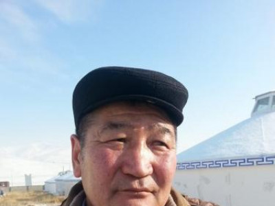 М.Зундуйдаваа: Л.Эрхэмбаяр “Наад намыг чинь самарна аа” гэсэн юм билээ