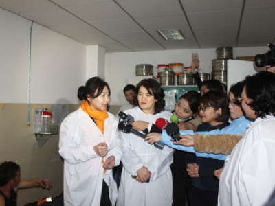 УИХ-ын эмэгтэй гишүүд СХД-ийн Эрүүл мэндийн төвд ажиллалаа