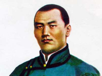 Өнөөдөр залуучуудын байгууллагыг үндэслэгч Их жанжин Д.Сүхбаатарын мэндэлсэн өдөр