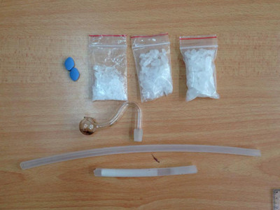 Хар тамхи хил давуулахыг завджээ