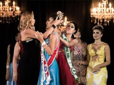 Шартай хүүхэн титэм шүүрэв (видео)