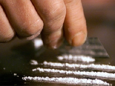 Хар тамхи хилээр оруулах гэсэн этгээдийг саатуулжээ