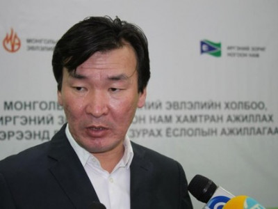 Залуус С.Ганбаатараар Хөдөлмөрийн намаа удирдуулахаар болжээ