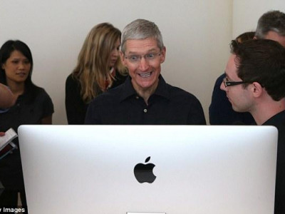 “Apple” компани 700 тэрбумыг давсан анхны компани боллоо 