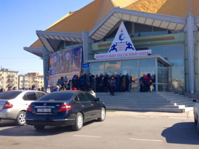 Монголчууд циркийн урлагт хайртай