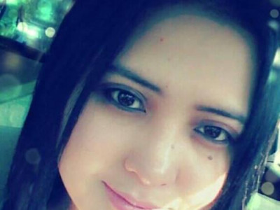 Найрагч залуугаасаа салсан Д.Индра харийг зорив