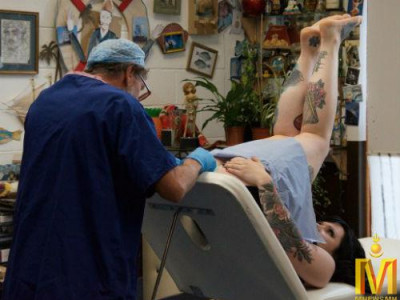 1500 еврогоор хойт сүвийнхээ хүрэл баримлыг захиалж болно (18+)