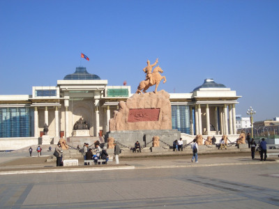 Улаанбаатарт 15 градус дулаан байна  