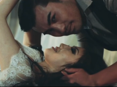 Honeymoon хамтлагын шинэ уран бүтээл Хайр иймэрхүү