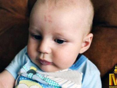 Духан дээрээ 12-ын тоотой хүүхэд төржээ