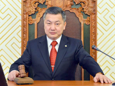 З.Энхболд “Тавантолгойн гэрээг УИХ-аар хэлэлцэх ёстой” гэв