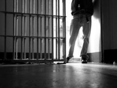 Увс аймагт дөрвөн настай охиныг хүчирхийлжээ  