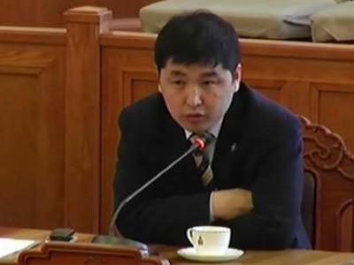 О.Баасанхүү: Казиногоо яг хаана барих гээд байгаа юм бэ