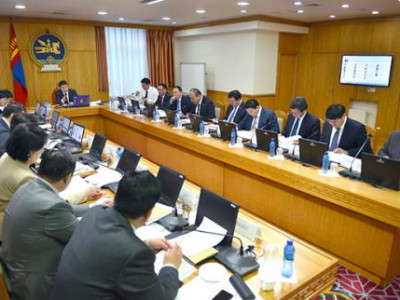 Засгийн газар хуралдана