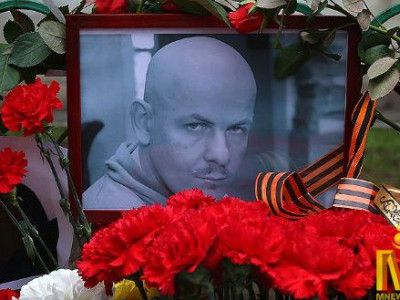 Сэтгүүлчид, улстөрчдийг интернэтийн жагсаалтын дагуу буудан хороож байна