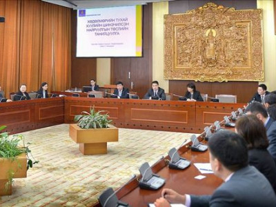 Хөдөлмөрийн хуулийн төслийг Эдийн засгийн зөвлөлд танилцуулав