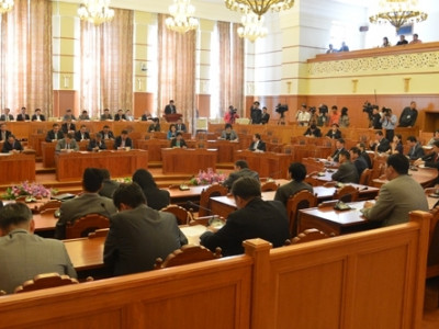 Төсвийн тогтоолыг хэлэлцэхээр боллоо