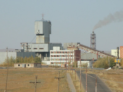 Уурхайд осол гарч өрөөсөн гараа алджээ