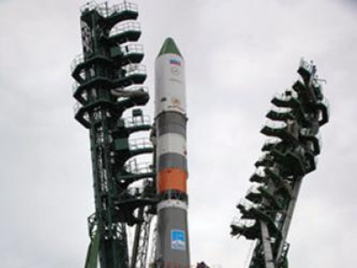 Progress M-27M хөлөг дэлхийг чиглэн ирж буй гэнэ