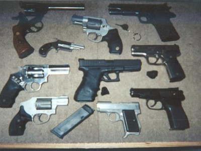 ОХУ-ын иргэн хилээр гар буу нэвтрүүлэхийг оролджээ