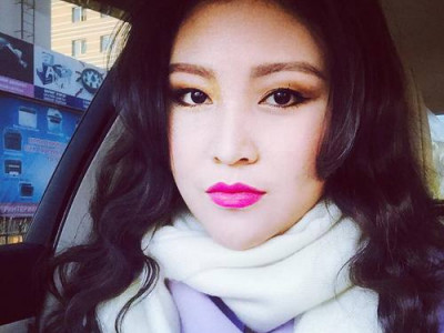 Соёлоог уяраасан нууцлаг залуу хэн бэ