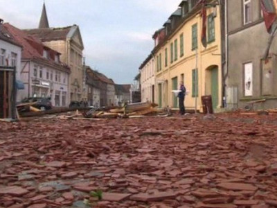 Германд дэгдсэн Торнадо 26 настай залуугийн аминд хүрчээ