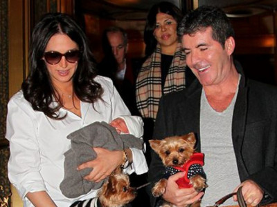 Саймон шинэ төрх хүүхдээ Жулиа гэж нэрлэнэ