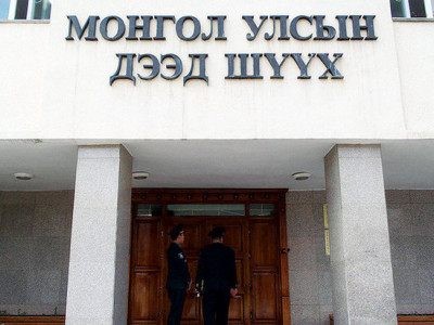Сэтгэцэд нөлөөлөх бэлдмэл худалдсан хэрэгтний ялыг хэвээр үлдээлээ