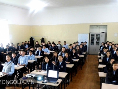 Монголын топ 25 сургуулиуд ямар сургууль байдаг вэ?