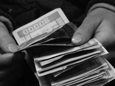 Иргэд зээлээ төлж чадахгүй байдалд хүрсээр байна