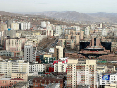 Согтуудаа тагтнаас унаж амиа алджээ 