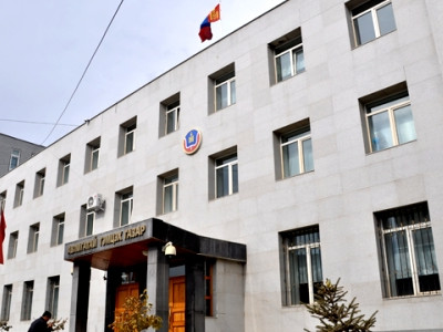 Нийслэлийн 12,14,52,71 дугаар сургуулиуд хууль бус төлбөр хандив авч байжээ 